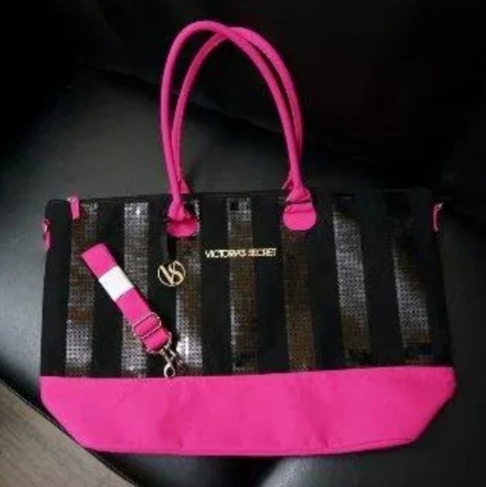NWT Victoria's Secret Black Sequin Weekender Bag - Picture 3 of 3
